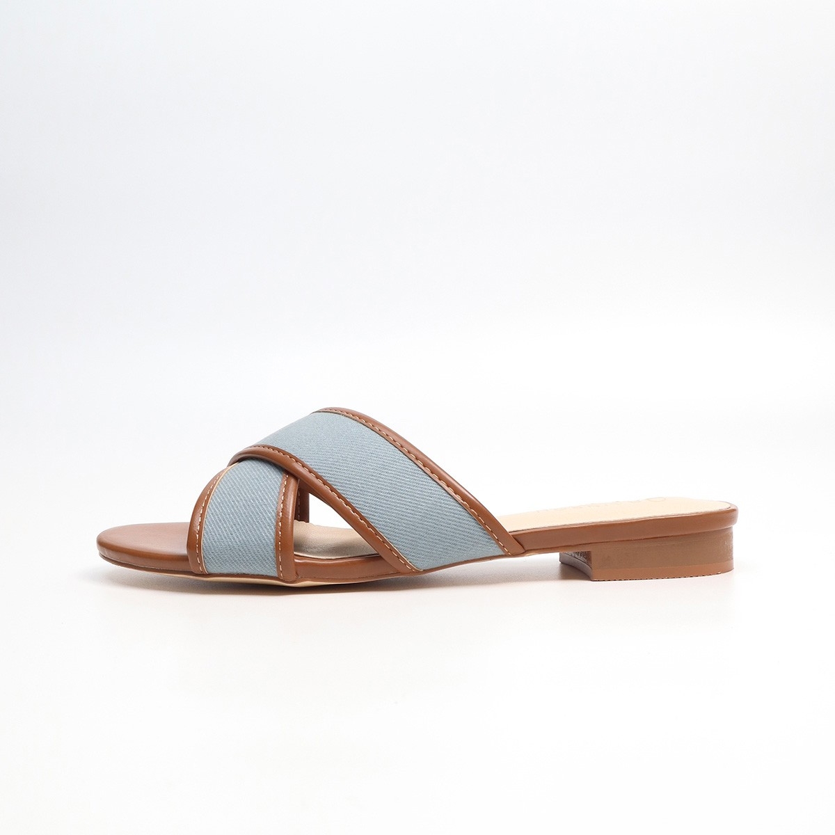 CRISS-CROSS SANDALS